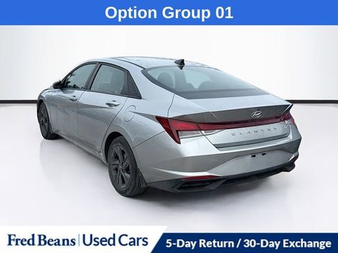 Used 2023 Hyundai Elantra SEL w/ Preferred Accessory Package image 6