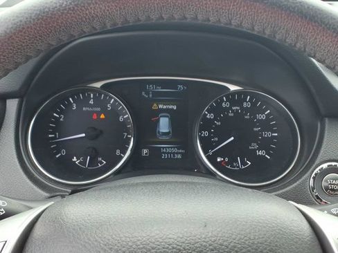 Used 2016 Nissan Rogue SL w/ SL Premium Package FWD image 19