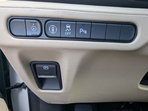 Used 2022 Acura MDX w/ Technology Package FWD image 22