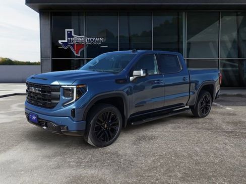 New 2026 GMC Sierra 1500 Elevation w/ Elevation Premium Package AWD/4WD image 7