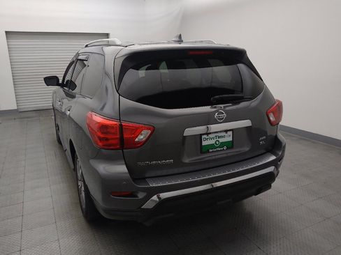 Used 2019 Nissan Pathfinder SL image 6
