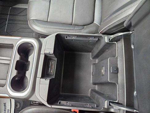 Used 2023 Chevrolet Silverado 3500 High Country image 19