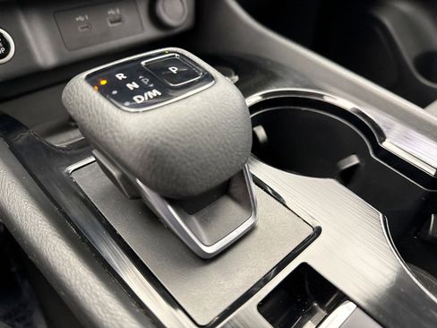 Used 2023 Nissan Rogue SV image 16