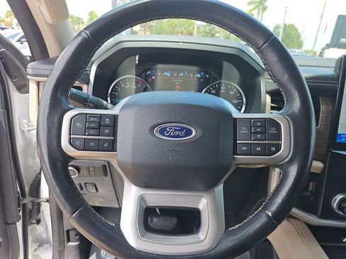 Used 2023 Ford Expedition Max Limited image 16