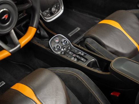 Used 2018 McLaren 570S Spider image 50