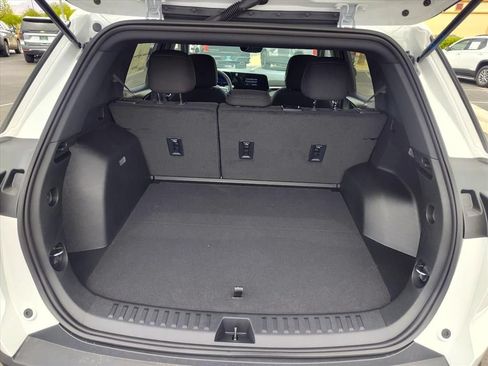 New 2026 Chevrolet Equinox LT w/ Safety and Technology Package FWD image 8