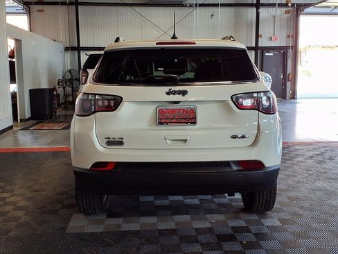 Used 2021 Jeep Compass Latitude image 5