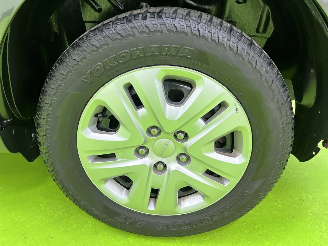 Used 2019 Dodge Journey SE w/ Connectivity Group FWD image 14