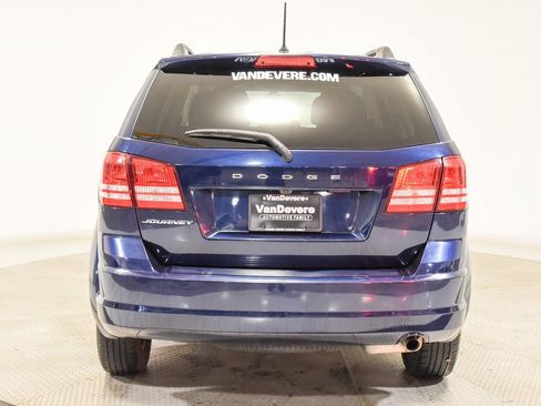 Used 2019 Dodge Journey SE image 11