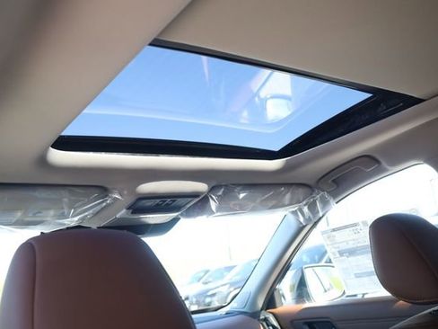 New 2026 Nissan Pathfinder Platinum image 22