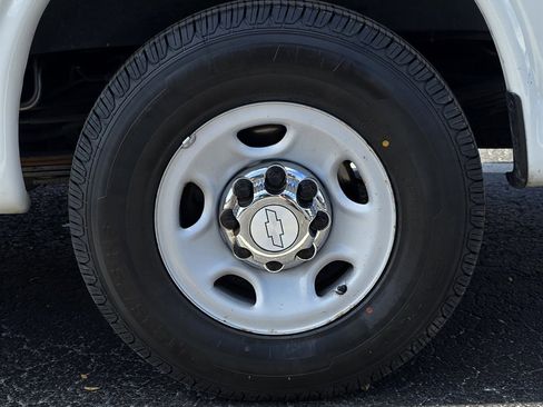 Used 2019 Chevrolet Express 3500 LT w/ LT Preferred Equipment Group image 30
