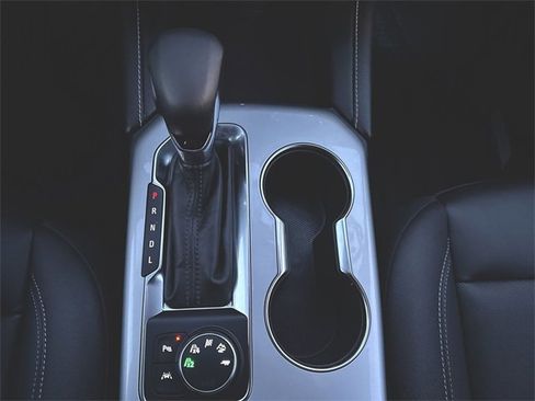 Certified 2025 Chevrolet Blazer LT w/ Midnight/Sport Edition image 15