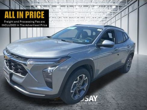 New 2026 Chevrolet Trax LT w/ Sunroof Package FWD image 1