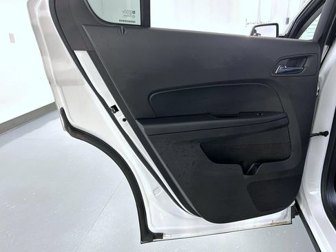 Certified 2017 Chevrolet Equinox Premier w/ Enhanced Convenience Package FWD image 21
