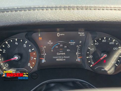 Used 2023 Jeep Compass Trailhawk AWD/4WD image 13