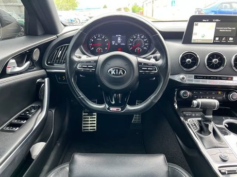 Used 2020 Kia Stinger GT-Line w/ Sun & Sound Package AWD/4WD image 12