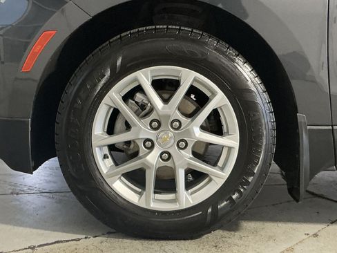 Used 2023 Chevrolet Equinox LT FWD image 13