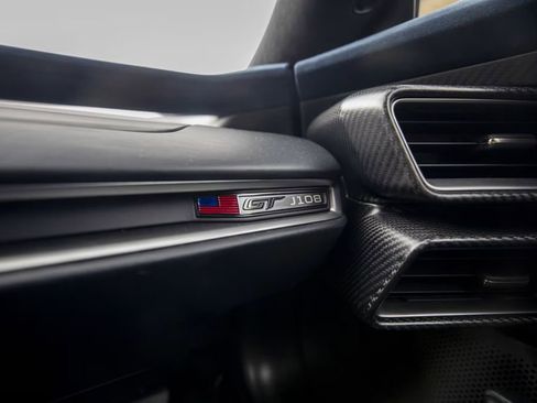 Used 2018 Ford GT RWD image 19