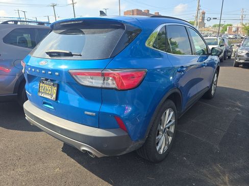 Used 2021 Ford Escape Titanium w/ Titanium Elite Package AWD/4WD image 4