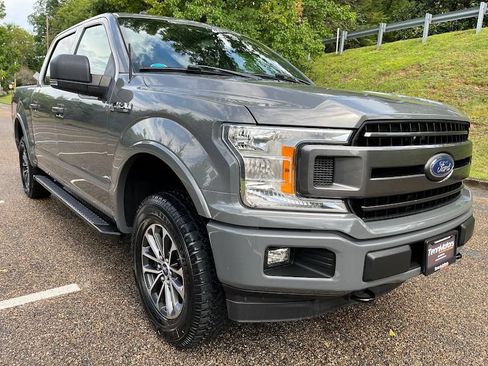 Used 2018 Ford F150 XLT w/ Equipment Group 302A Luxury AWD/4WD image 33