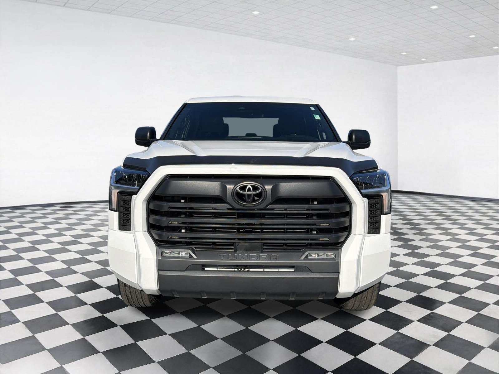 Used 2025 Toyota Tundra SR5 AWD/4WD image 5