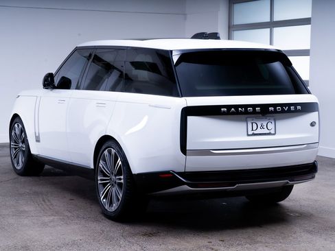 Used 2023 Land Rover Range Rover Autobiography AWD/4WD image 5