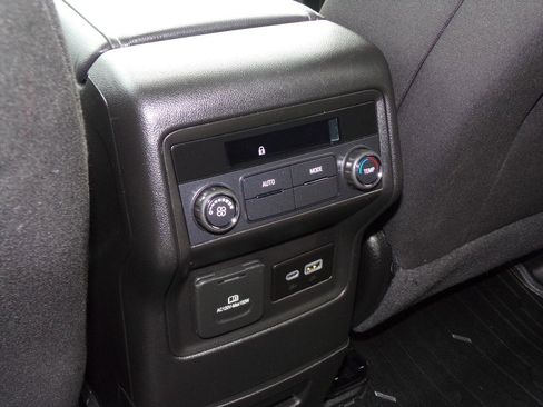 Used 2023 GMC Acadia SLE w/ Driver Convenience Package AWD/4WD image 26