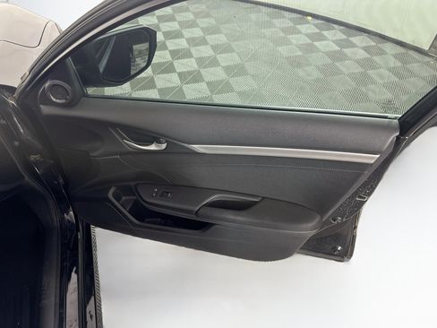 Used 2019 Honda Civic EX image 30