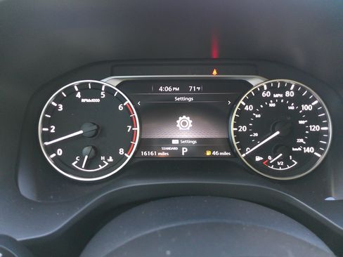 Used 2023 Nissan Rogue SV image 22