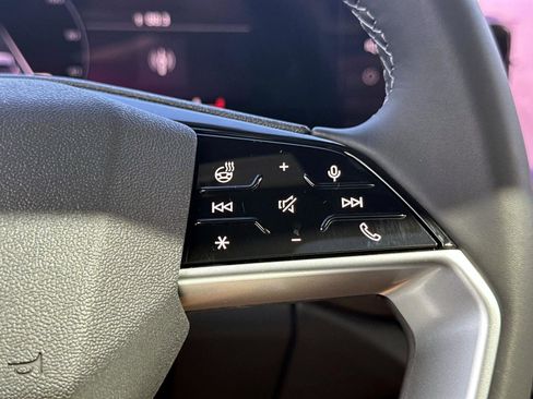 New 2025 Audi Q5 Prestige image 31