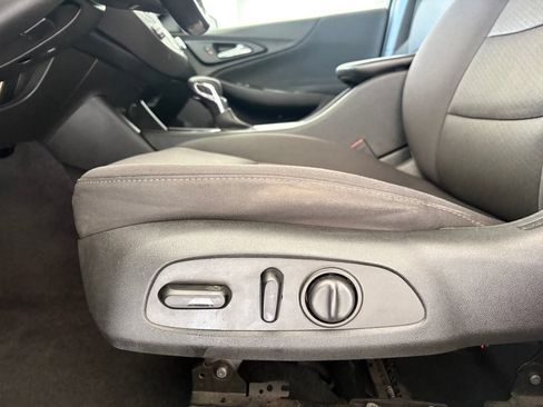 Used 2021 Chevrolet Malibu RS FWD image 26