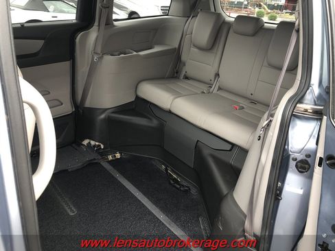Used 2014 Honda Odyssey EX-L image 19