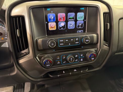 Used 2018 Chevrolet Silverado 1500 LT w/ Texas Edition RWD image 16