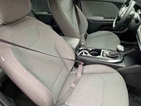 Used 2025 Kia K4 FWD image 15