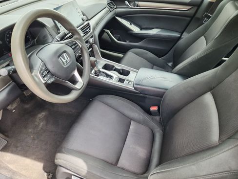 Used 2018 Honda Accord LX image 2