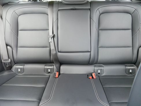 Used 2025 GMC Terrain Elevation w/ Elevation Premium Package AWD/4WD image 13