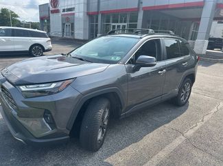 Used 2022 Toyota RAV4 Limited AWD/4WD video 1