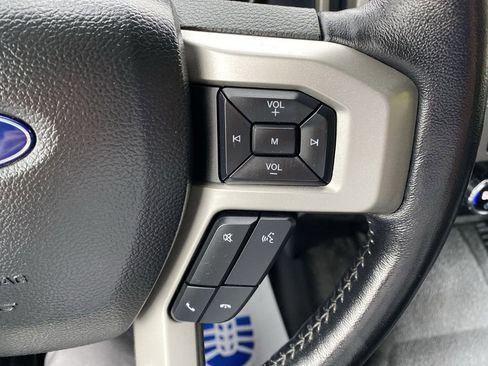 Certified 2022 Ford F350 Lariat w/ Tremor Off-Road Package image 36