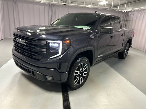 Used 2024 GMC Sierra 1500 Elevation w/ X31 Off-Road Package AWD/4WD image 3