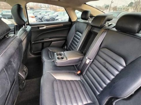 Used 2019 Ford Fusion SEL image 30