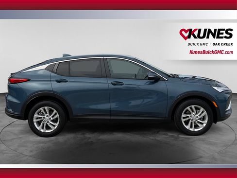 Used 2025 Buick Envista Preferred w/ Convenience I Package FWD image 11