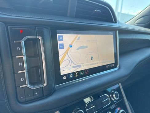 Used 2021 GMC Yukon Denali w/ Denali Premium Package image 23