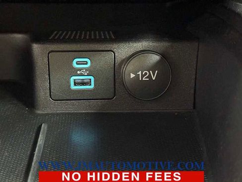 Used 2022 Ford Escape SE w/ Cold Weather Package image 33