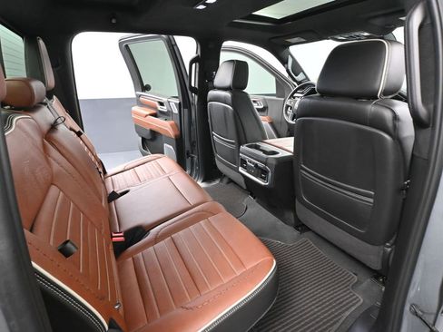 Used 2025 GMC Sierra 3500 Denali Ultimate image 52