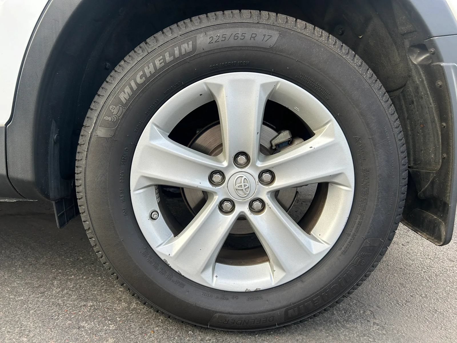 Used 2013 Toyota RAV4 XLE AWD/4WD image 9