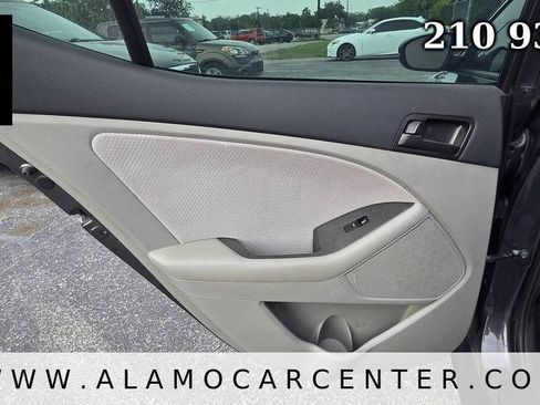 Used 2011 Kia Optima LX FWD image 27