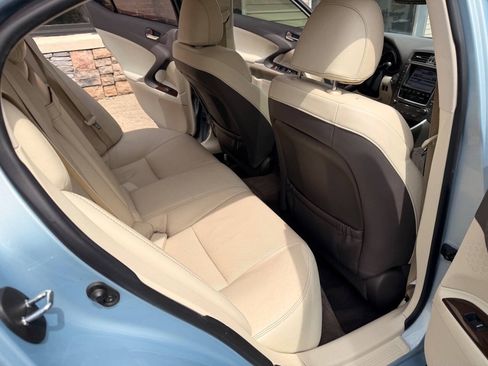 Used 2011 Lexus IS 250 w/ Premium Pkg Value Edition RWD image 29