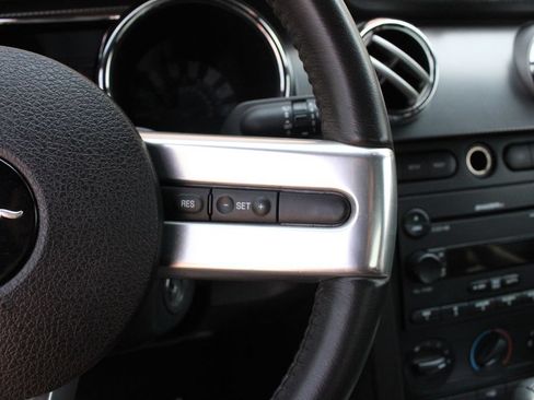 Used 2007 Ford Mustang GT RWD image 12