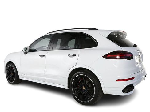 Used 2017 Porsche Cayenne GTS image 11
