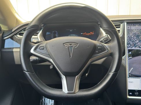 Used 2014 Tesla Model S 85 RWD image 18